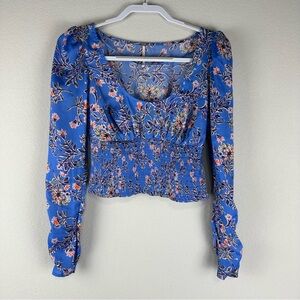 Free People Blue Floral Santiago Smocked Crop Cropped Long Sleeve Top Size Small